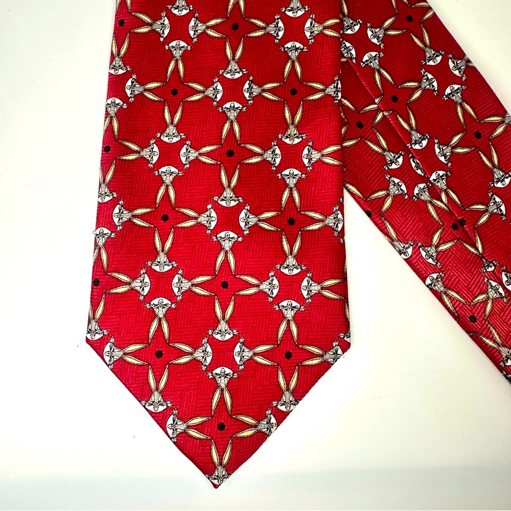 Bugs Bunny Looney Tunes Red Classic Novelty Character Tie